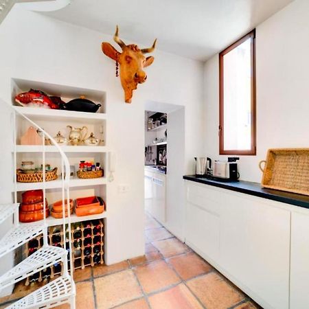 Luxury Art Apartment In Trastevere With Terrace Rome Exterior photo