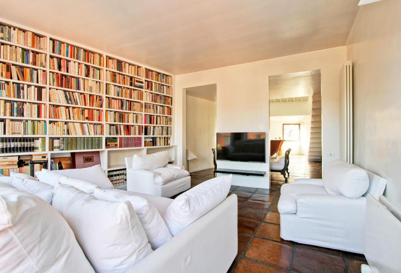 Luxury Art Apartment In Trastevere With Terrace Rome Exterior photo